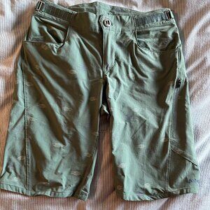 Patagonia Women's Mountain Bike Shorts (no liner), Size 2, Green w/ Pattern
